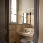 فندق مبيت وإفطار La Cave De L'avenue De Champagne 4*