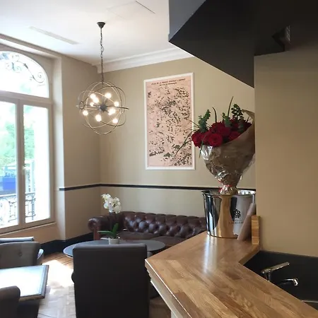 La Cave De L'avenue De Champagne Bed & Breakfast *