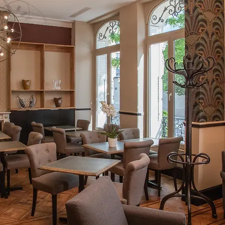 La Cave De L'avenue De Champagne 4*