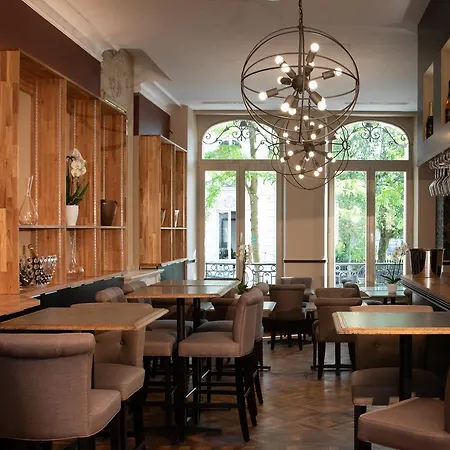 La Cave De L'avenue De Champagne Bed & Breakfast *