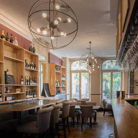 La Cave De L'avenue De Champagne إيبيرني