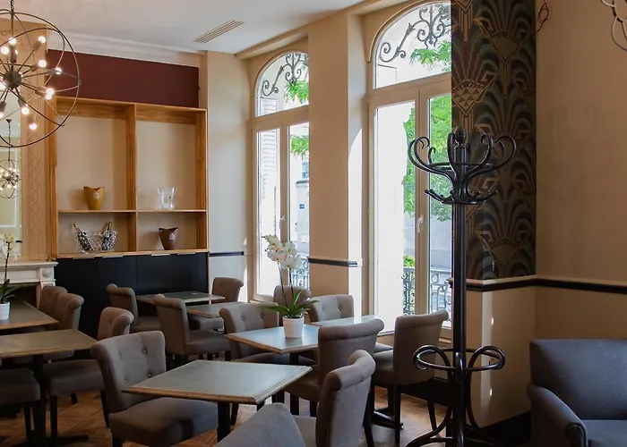 Bed and breakfast La Cave De L'avenue De Champagne 4*