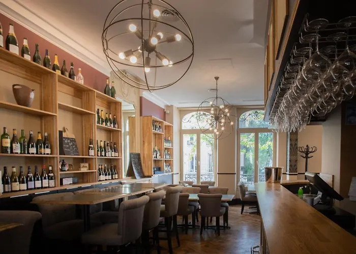 La Cave De L'avenue De Champagne Épernay